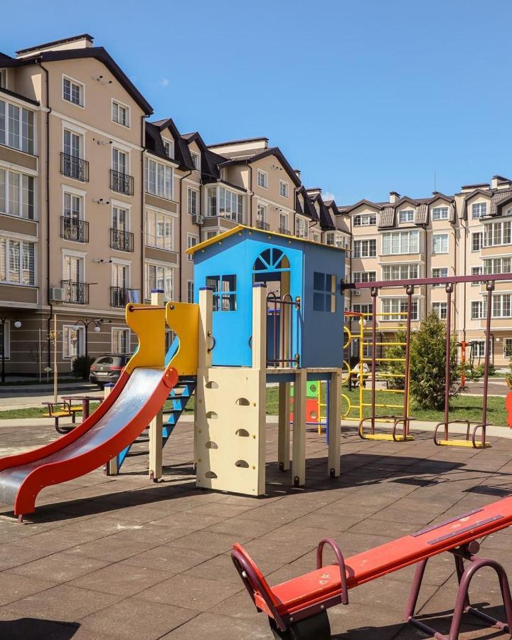 жк маєток володимирська 90 Apartment