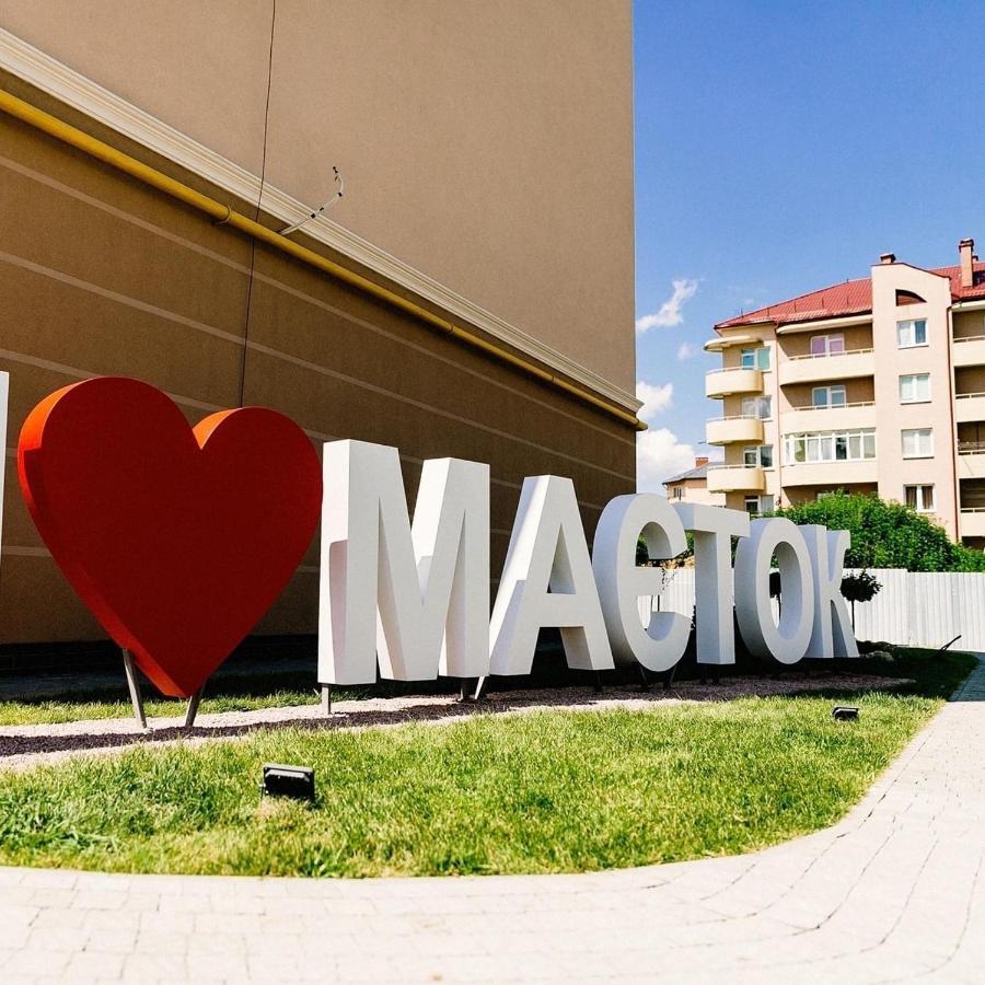 Apartment жк маєток володимирська 90