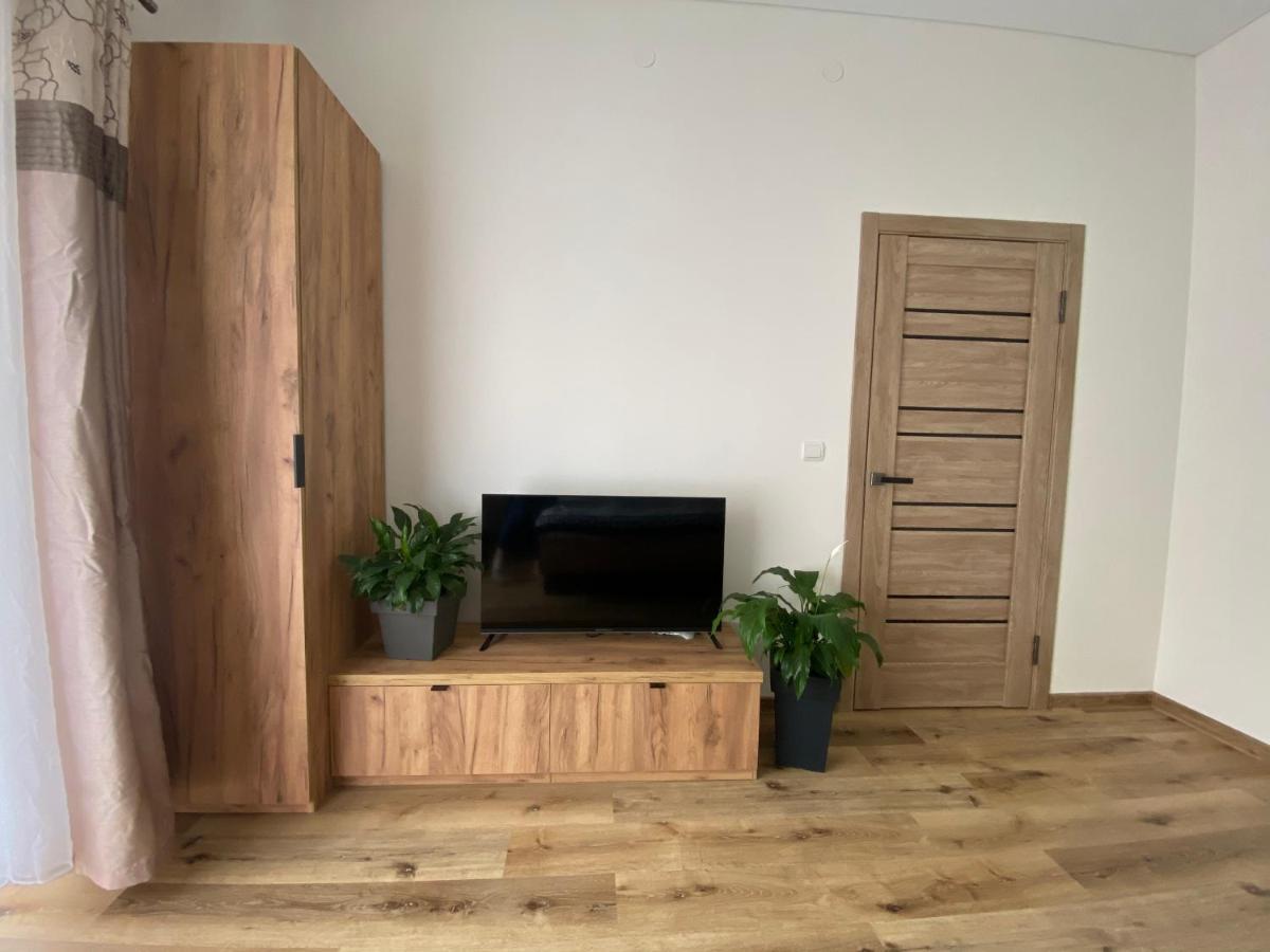 жк маєток володимирська 90 Apartment *
