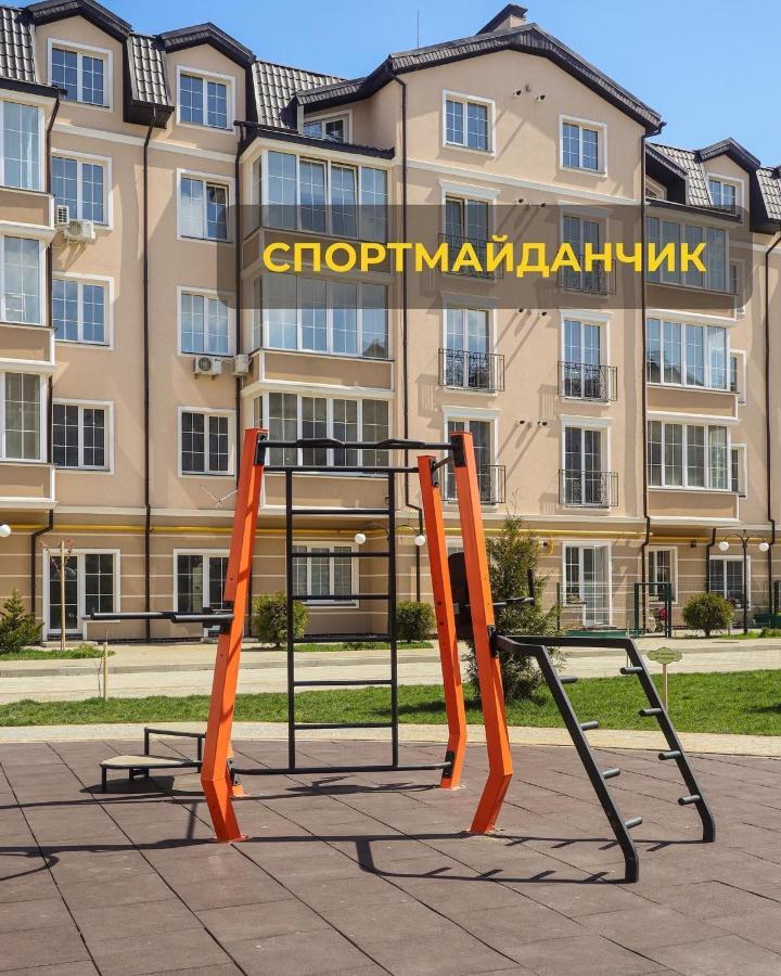жк маєток володимирська 90 *